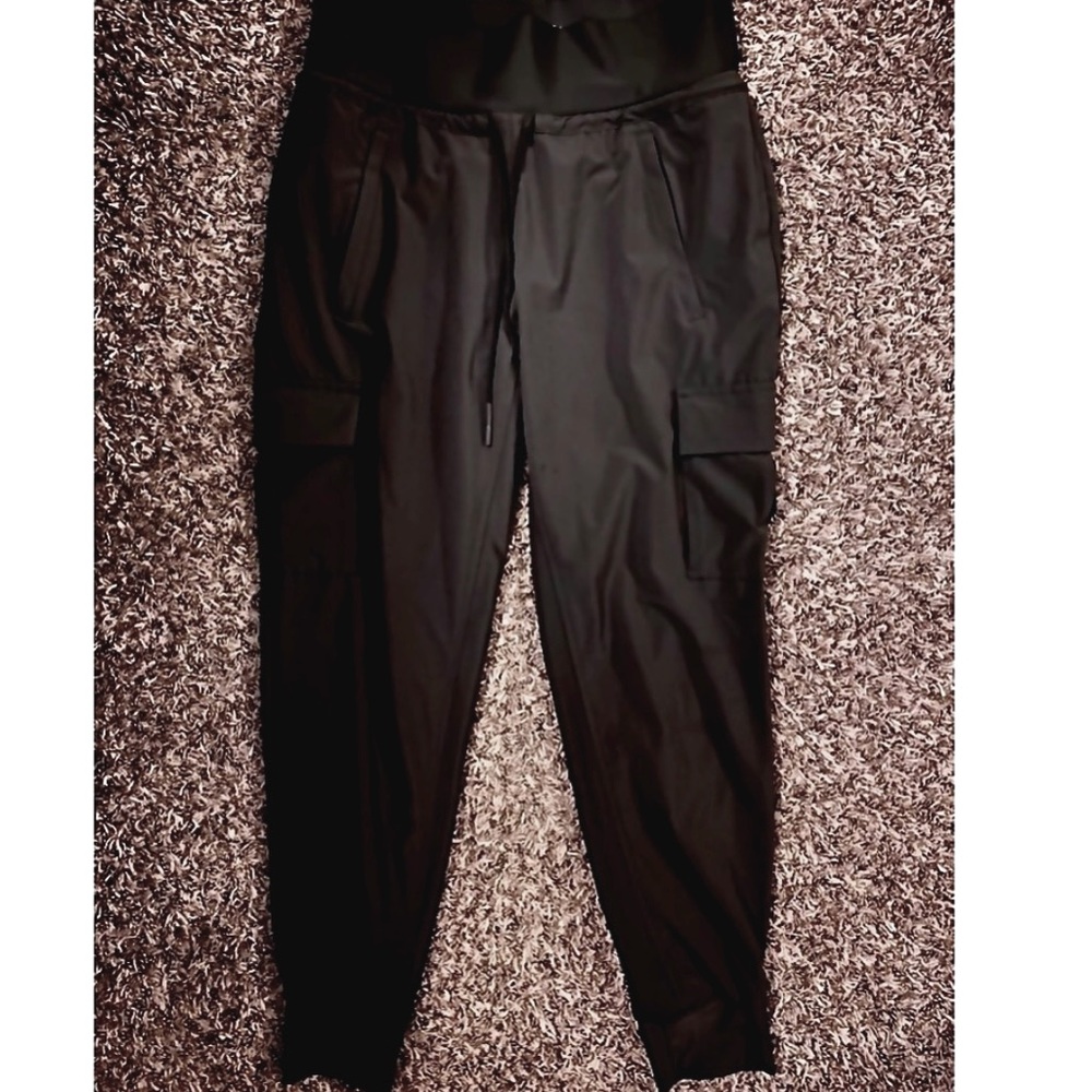 Athleta sutton jogger cargo pants - Picture 4 of 7
